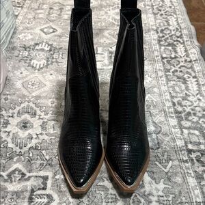 Elegant Black Textured Ankle Boots